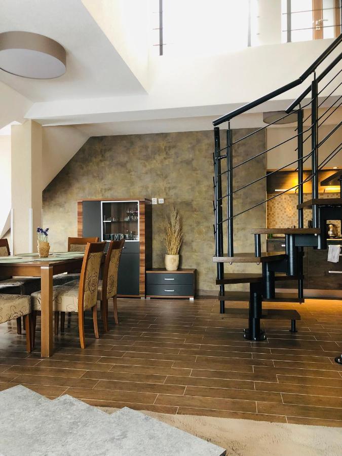 Horec Apartment *